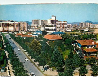 CPM Laredo (Santander) L'Avenue de la Victoire