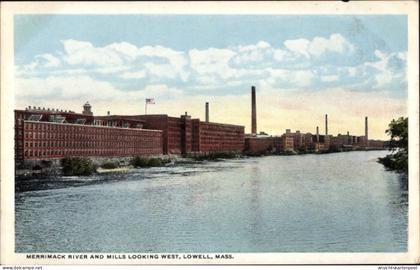 CPA Lowell Massachusetts USA, Merrimack River und Mills mit Blick nach Westen