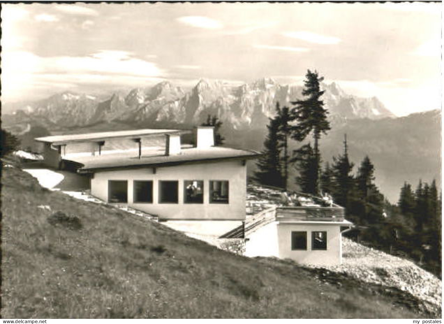 Unken Sessellift-Bergstation Duerrnbachhorn o