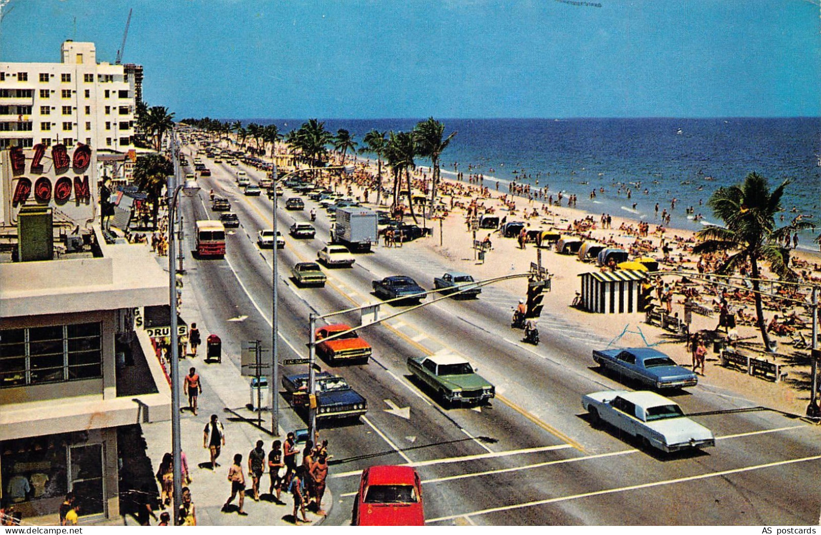 US 1978 Fort Lauderdale Beach looking north Cars Florida postcard B961