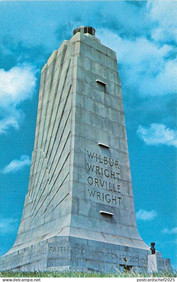 US27 postcard USA NC North Carolina Wright Brothers Wilbur Memorial Shaft