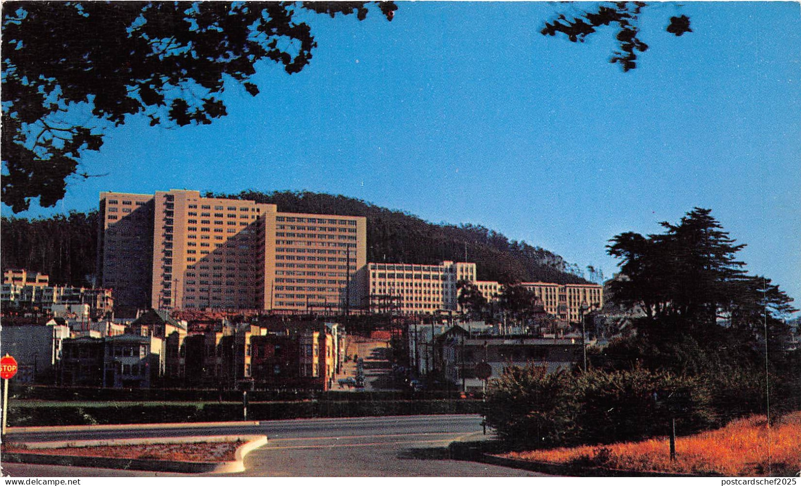 US33 postcard USA CA University of California Medical Center San Francisco