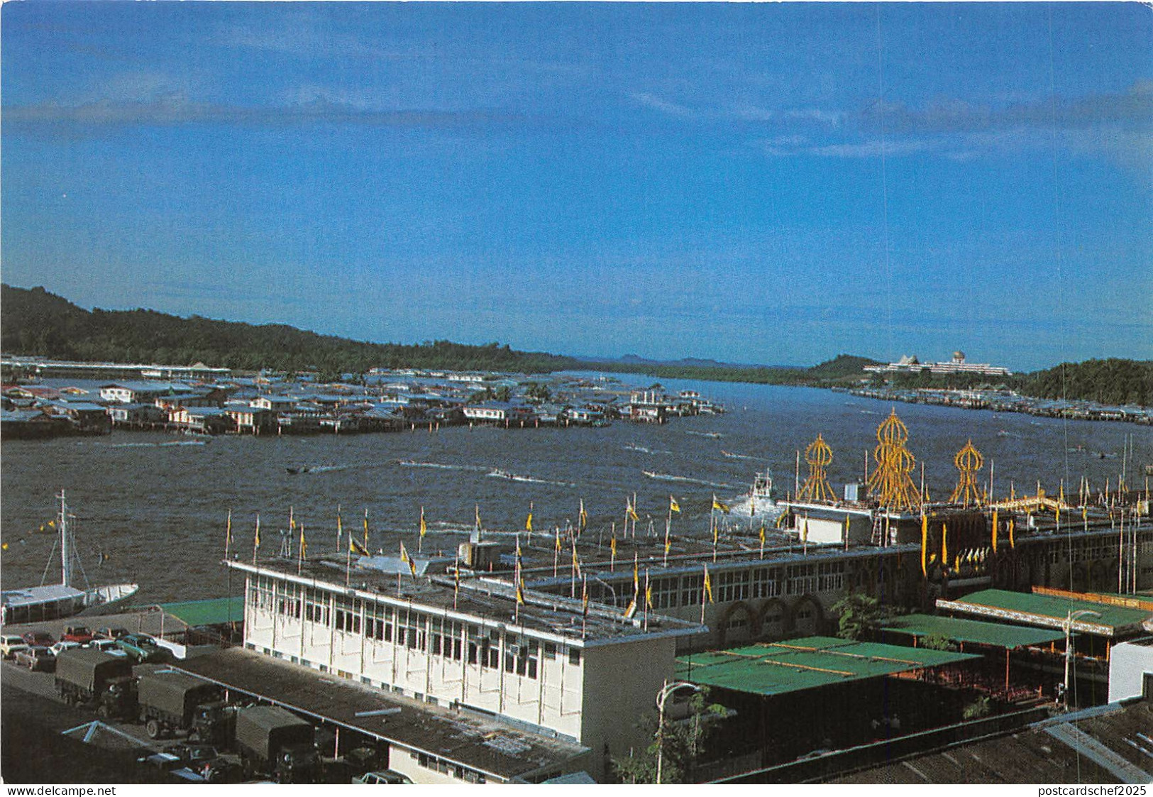 us8168 brunei harbour begawan  brunei