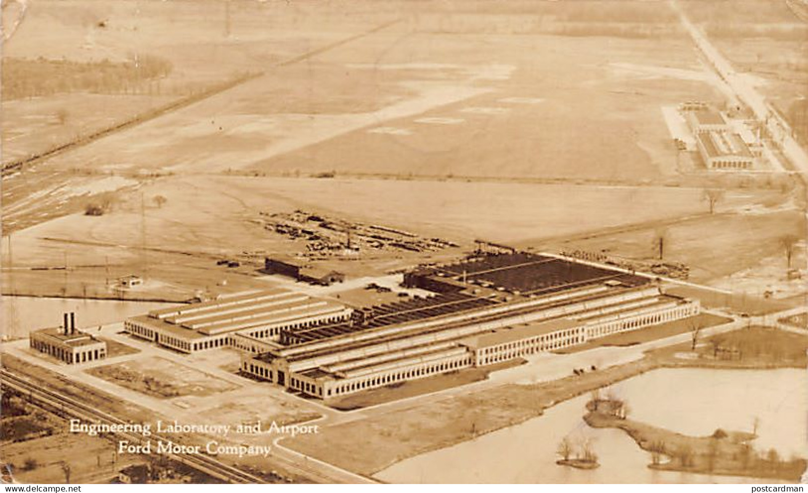 Usa - DEARBORN (MI) Engineering Laboratory and Airport - Ford Motor Co. - REAL PHOTO