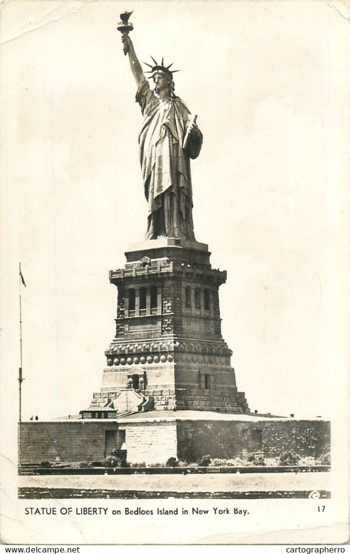 USA New York Bedloes Island Statue of Liberty