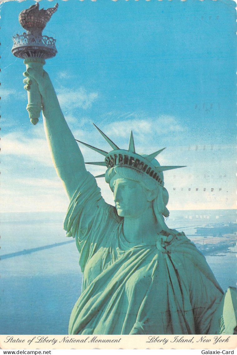 USA NY STATUE OF LIBERTY