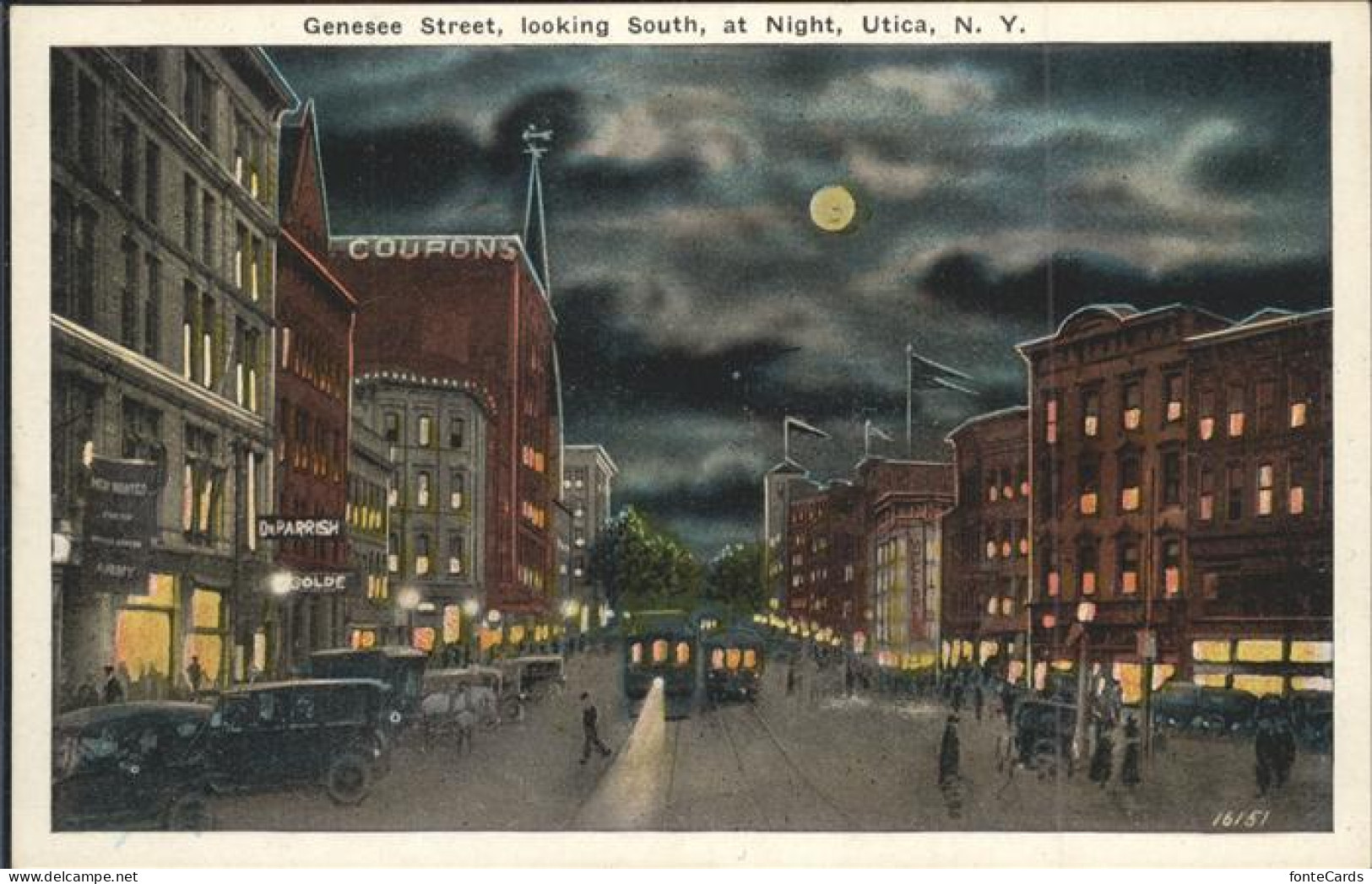 Utica New York Genesee Street at Night Moon Autos Strassenbahn