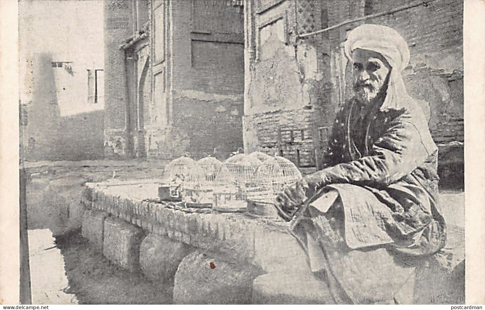 Uzbekistan - SAMARKAND - Quail merchant