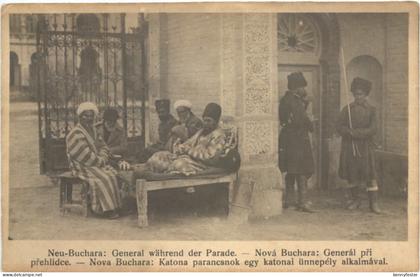 Neu-Buchara - General während Parade - Usbekistan