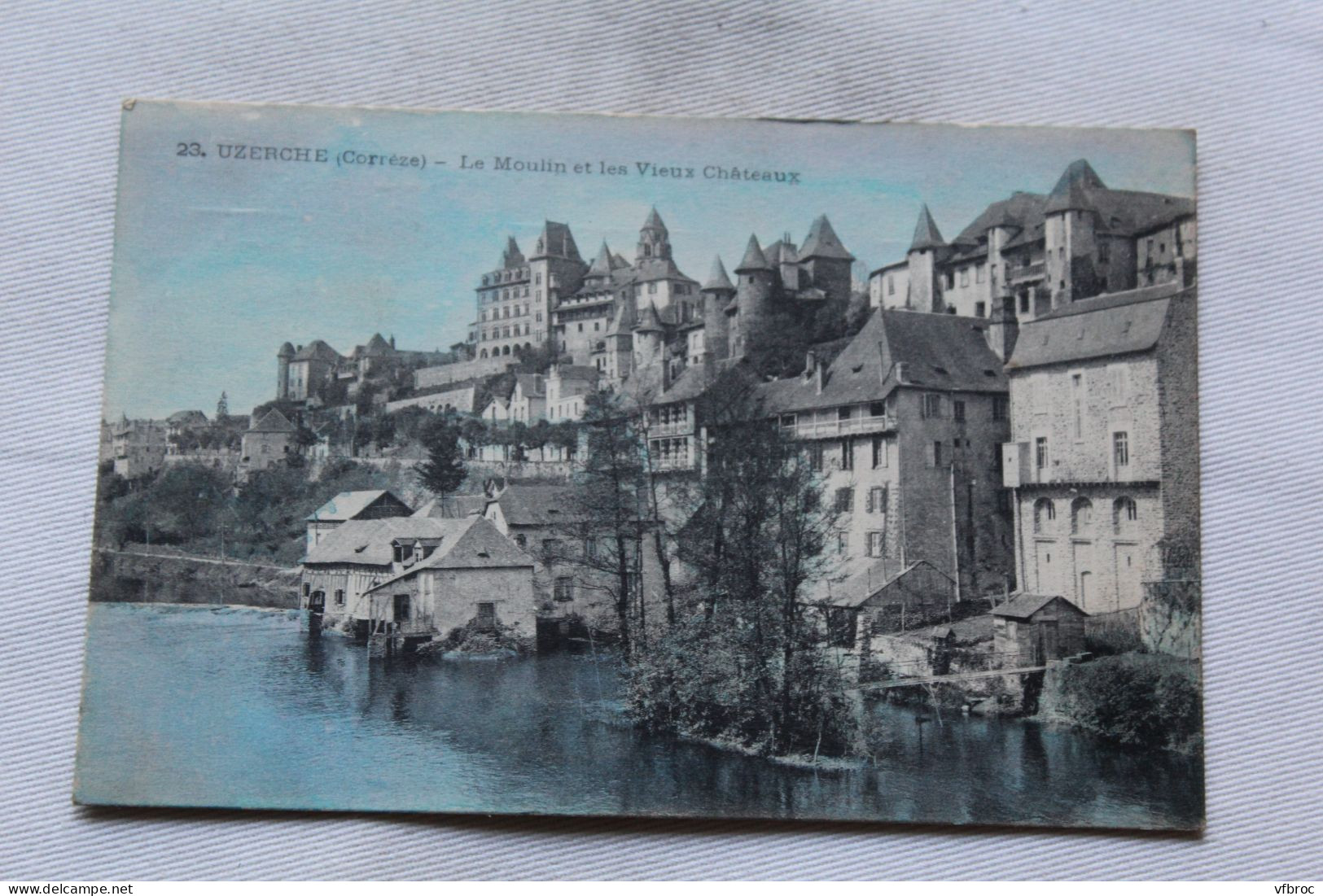 Uzerche, le moulin et les vieux châteaux, Corrèze 19
