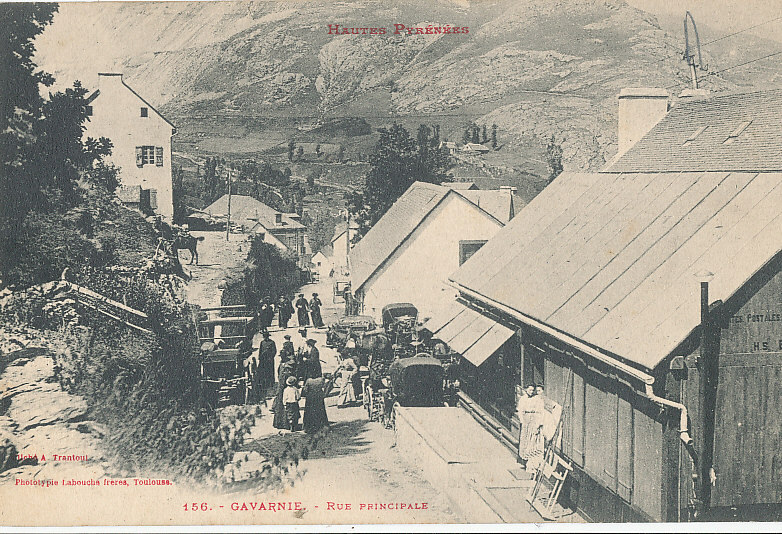 V1008/CPA    GAVARNIE (65)   RUE PRINCIPALE