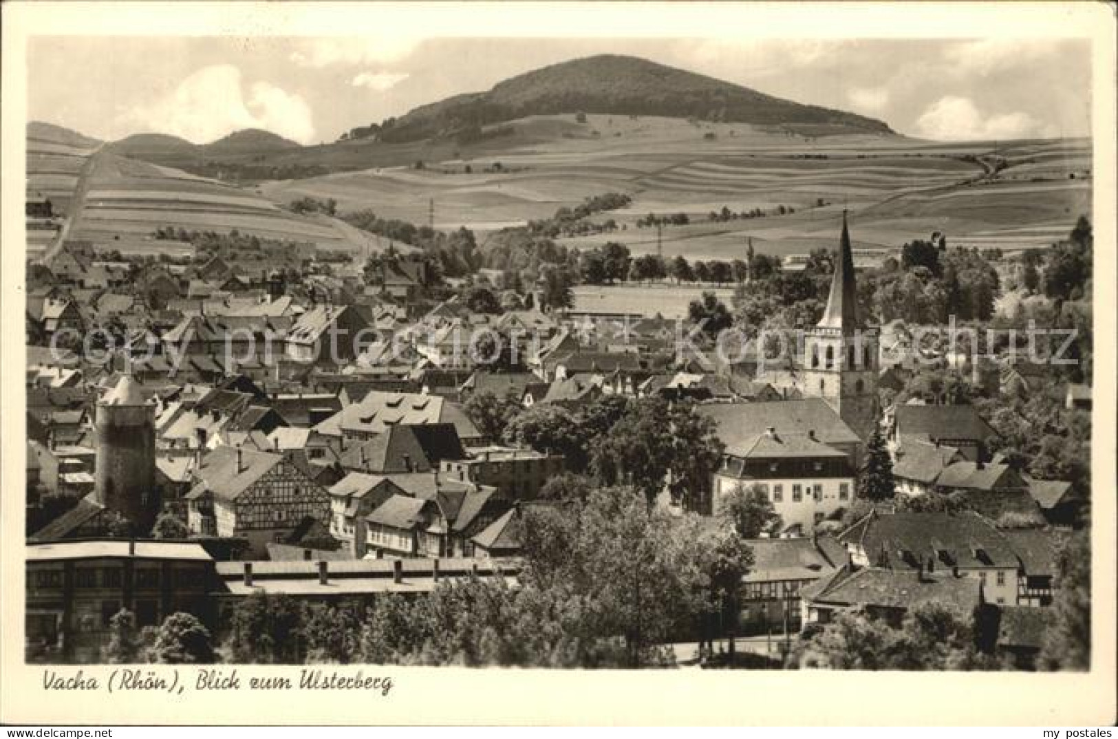 Vacha Ortsansicht mit Kirche Blick zum Ulsterberg