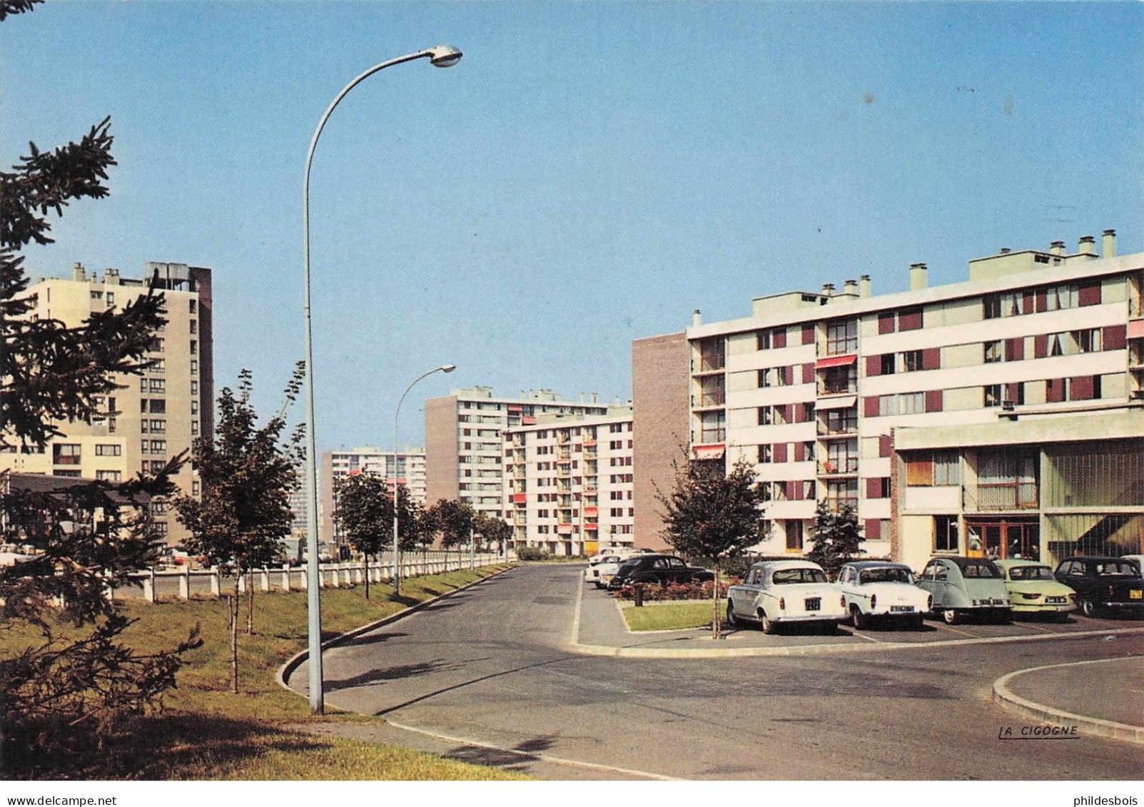 VAL D'OISE  GARGES LES GONESSES  " la dame blanche "  (cpsm)