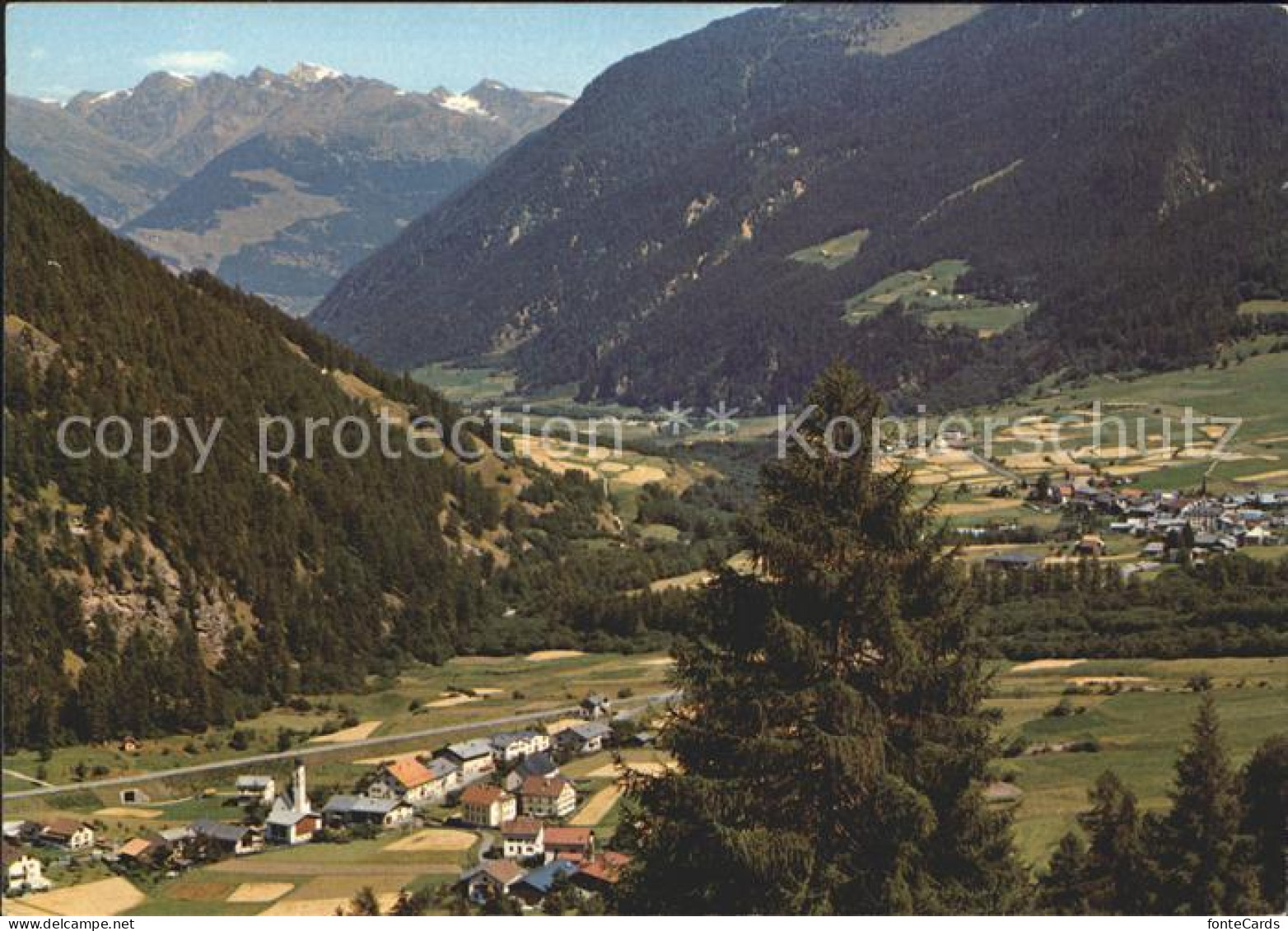 Valchava und Sta Maria im Muenstertal mit oetztaler Alpen