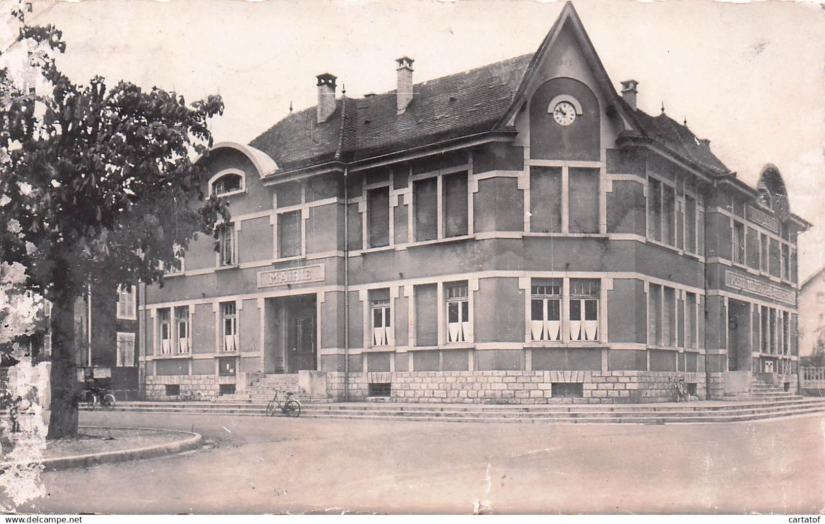VALENTIGNEY . La Mairie .
