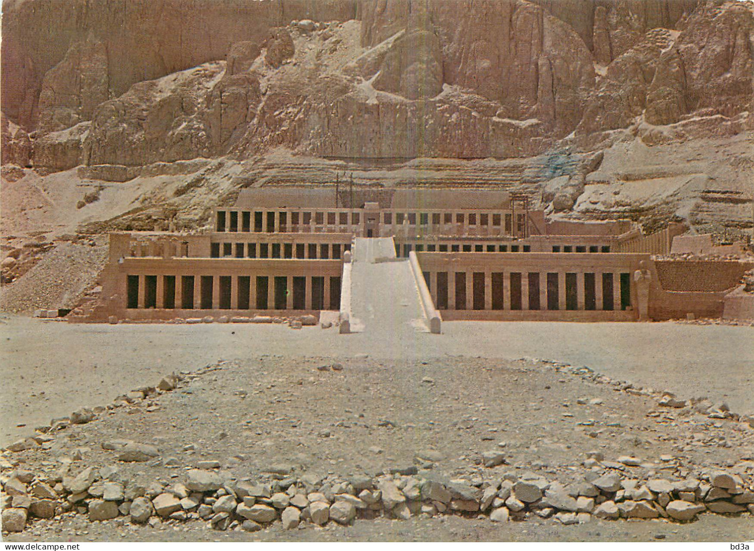 VALLEY OF THE QUEENS