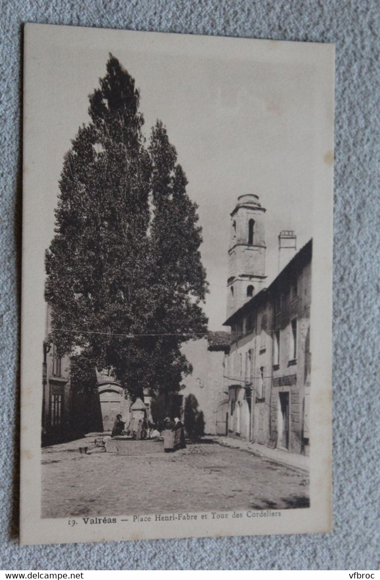 Valréas, place Henri Fabre et tour des Cordeliers (2), Vaucluse 84