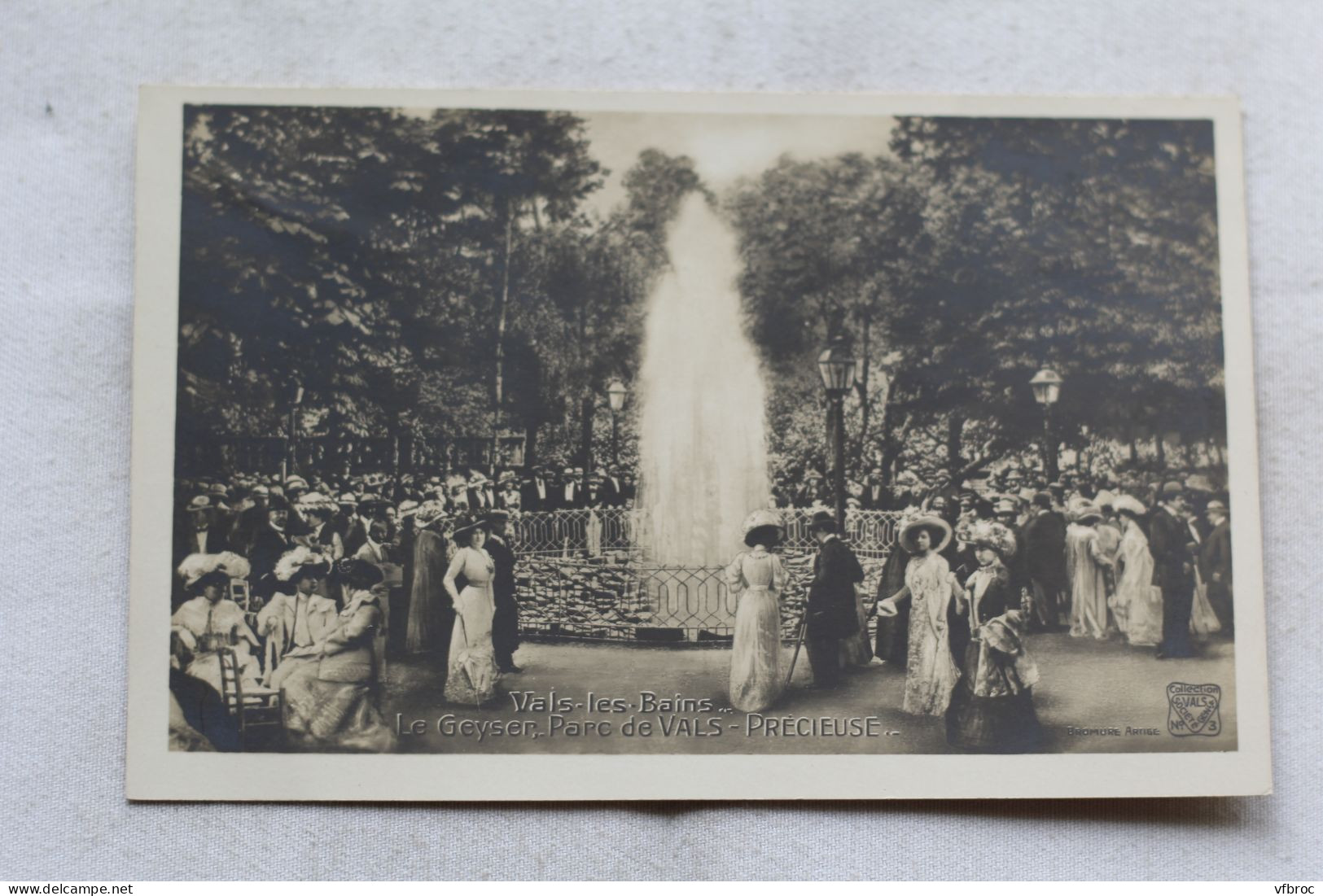 Vals les Bains, le geyser , parc de Vals précieuse, Ardèche 07