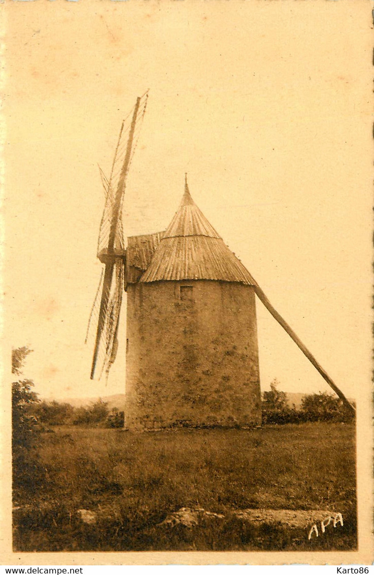 vaour * le moulin à vent du village * molen