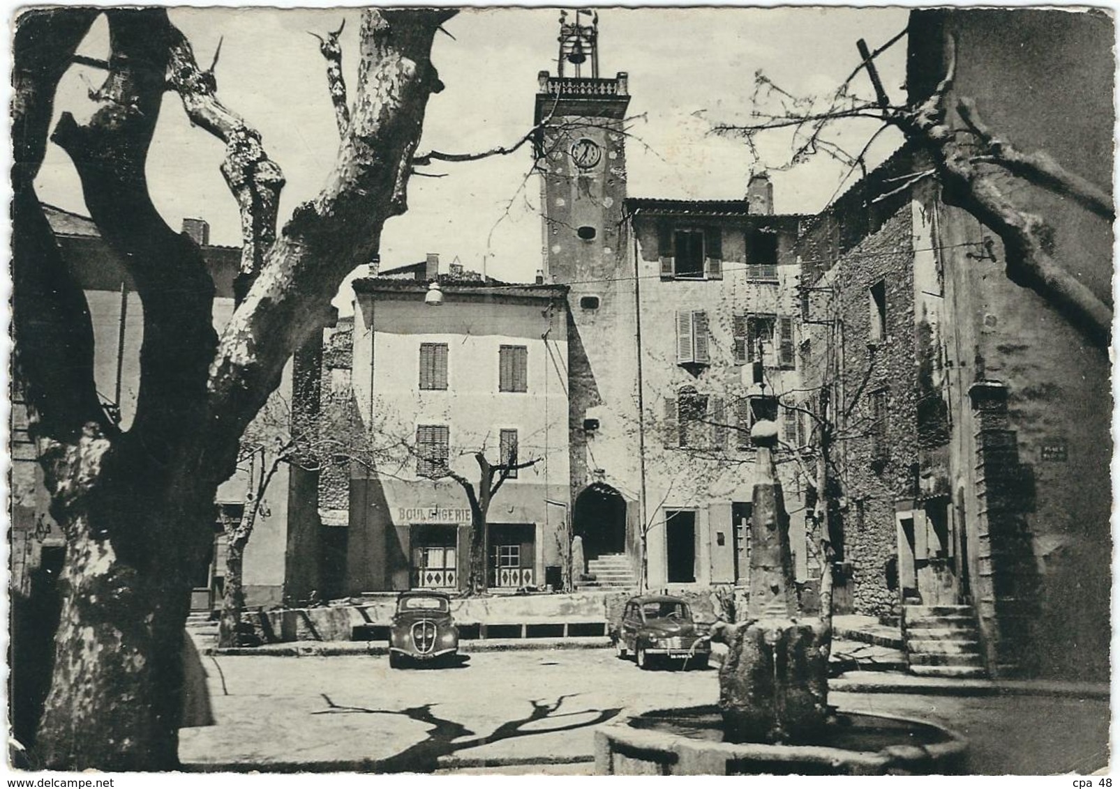 Var, Signes : Place du Marché