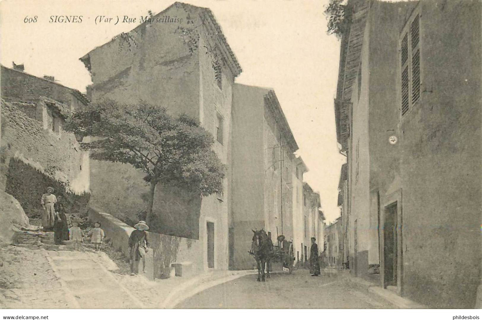 VAR  SIGNES  rue Marseillaise