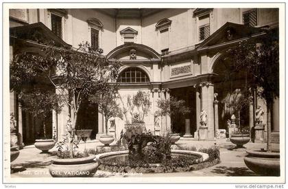 POSTAL DE CIUDAD DEL VATICANO DEL CORTILLO DEL BELVEDERO DEL AÑO 1934  BRUNNER