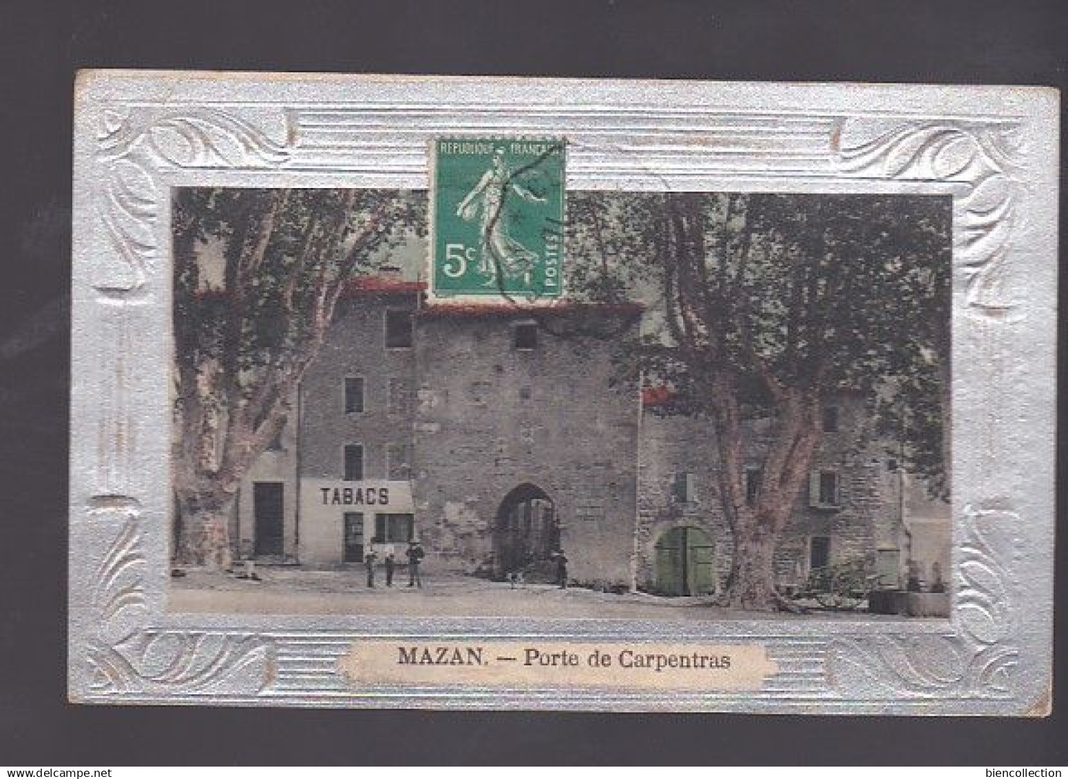 Vaucluse/ Mazan , porte de Crapentras ;