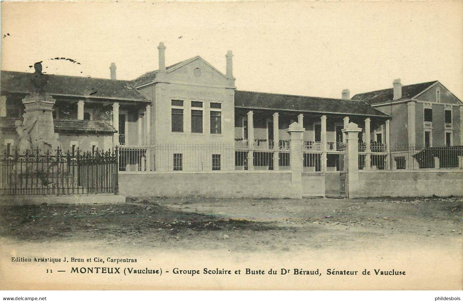 VAUCLUSE  MONTEUX  groupe scolaire