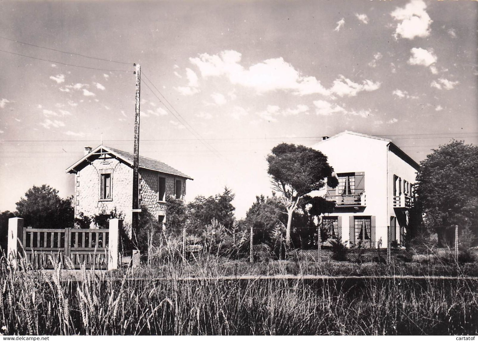 VAUX sur MER .  LA MAUDIERE