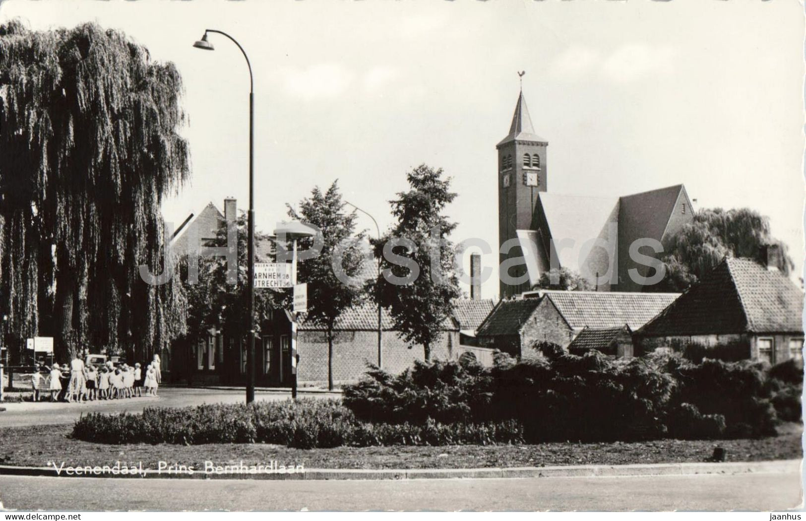 Veenendaal - Prins Bernhardlaan - church - street view - old postcard - 1259 - 1950s - Netherlands - unused