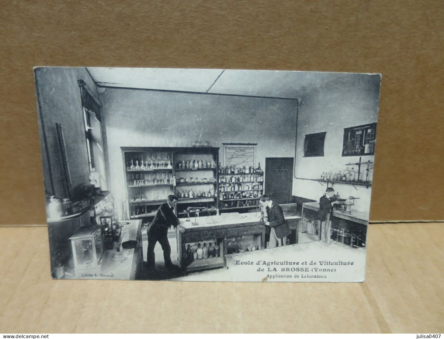 VENOY (89) Ecole d'Agriculture et Viticulture de la Brosse application de laboratoire animation