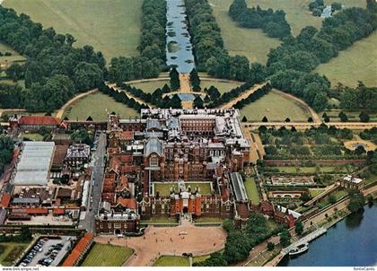 Hampton Richmond upon Thames Fliegeraufnahme Hampton-Court-Palace Schloss Park T