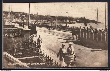 Pc Douglas, Central Promenade