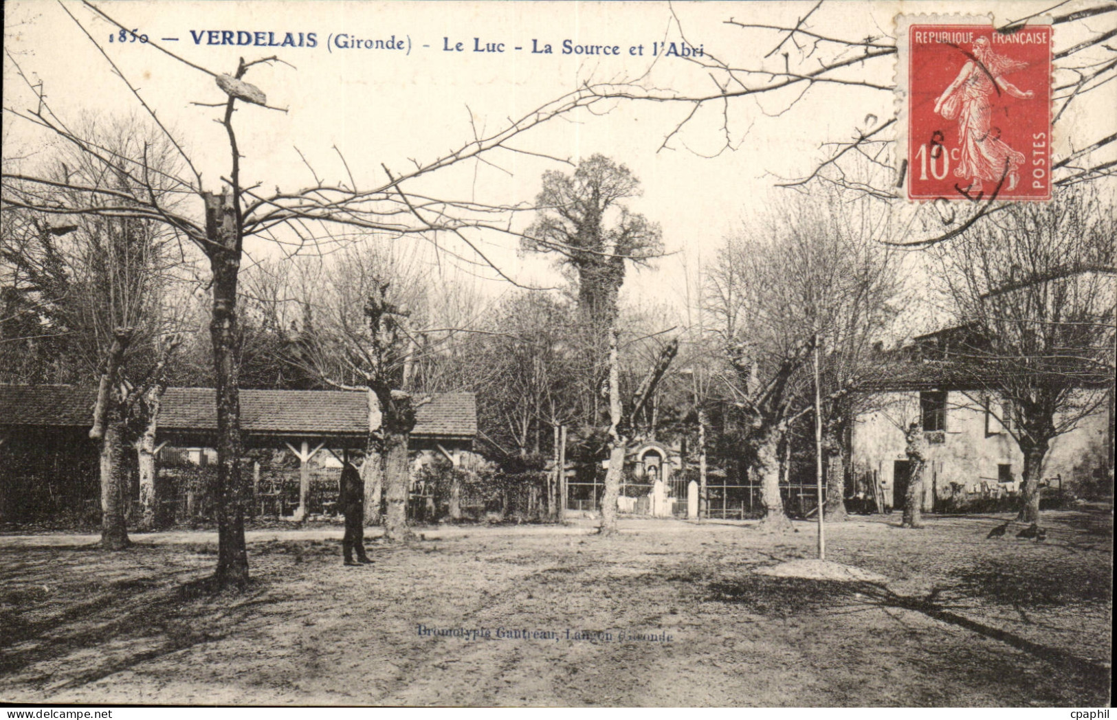 Verdelais CPA Le luc La source et l'abri