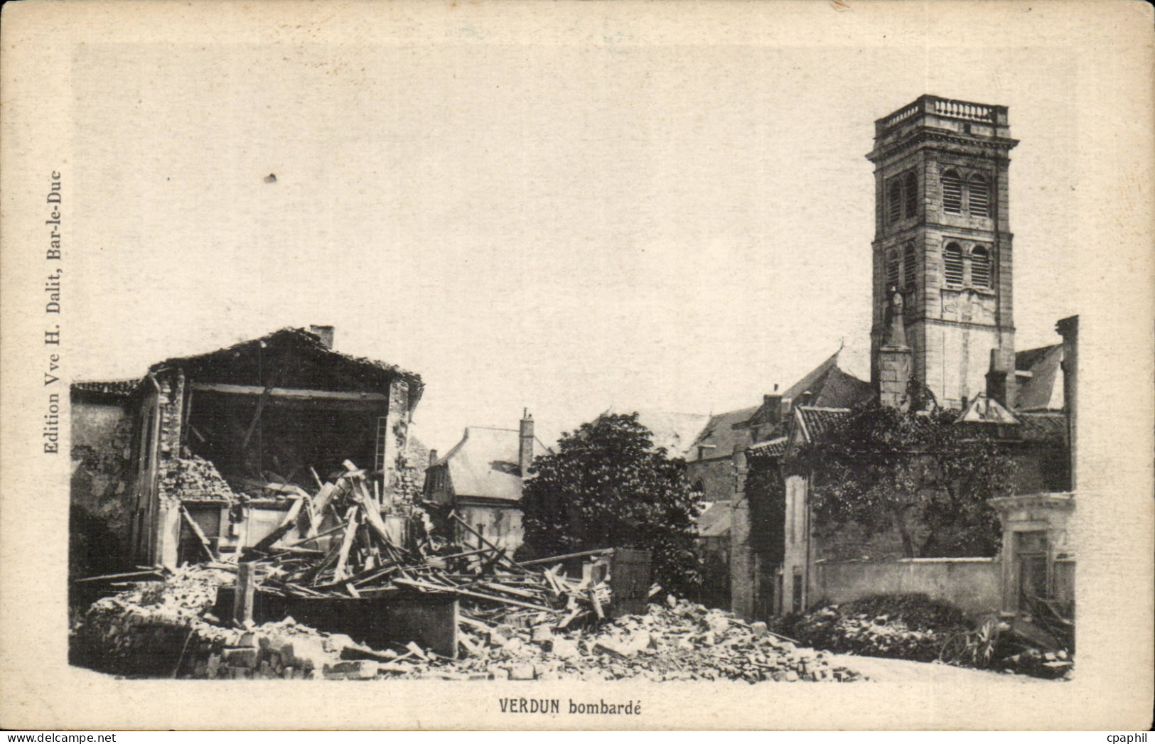 Verdun - bombarde - CPA