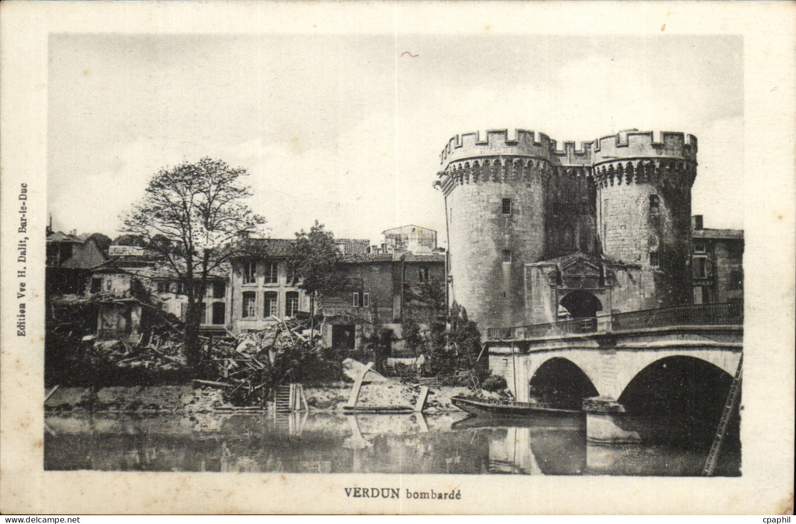Verdun CPA Bombarde