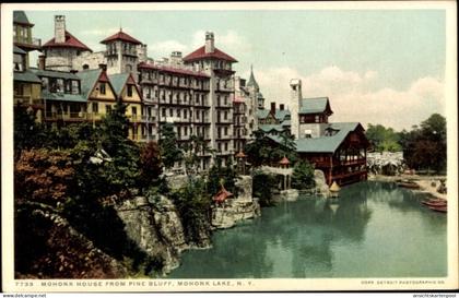 CPA Ulster County New York USA, Lake Mohonk, Mohonk House von Pine Bluff gesehen