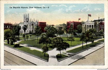 CPA New Orleans Louisiana USA, La Fayette Square, Stadtansicht, Bäume, Gebäude, Flaggen