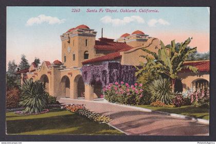 Postcard, United States, Oakland CA, Santa Fe Depot