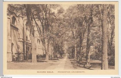 (3705) AK Princeton University, McCosh Walk vor 1945