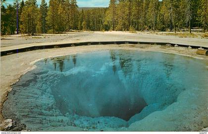 CPA Yellowstone Morning Glory Pool