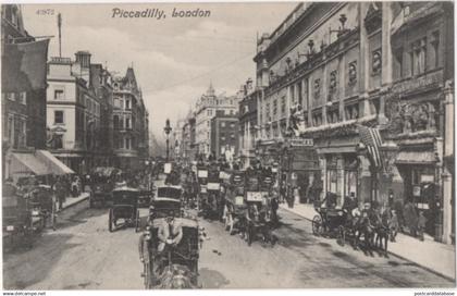 London - Piccadilly - & horse carriage