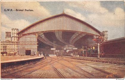 B285 England GWR Bristol Station Train Station Railway postcard
