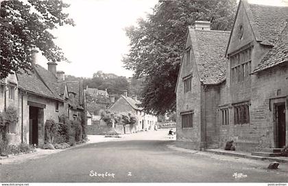 England - STANTON Gloucestershire - REAL PHOTO (Postmark of Bourton-on-the-Water on reverse)