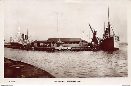 England - SOUTHAMPTON The Docks