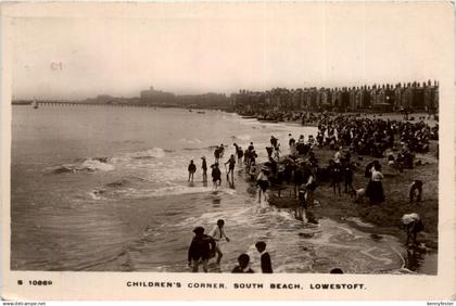 Lowestoft - Chidrens Corner