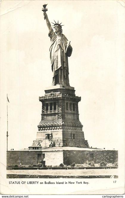 USA New York Bedloes Island Statue of Liberty