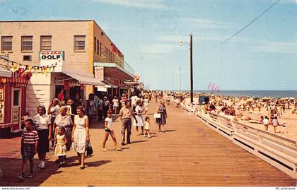 US 1988 Rehoboth Beach Delaware vintage postcard B954