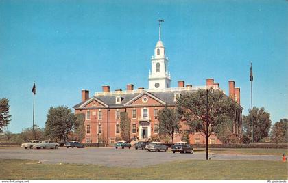 B354 US Dover Delaware New State House Cars vintage postcard