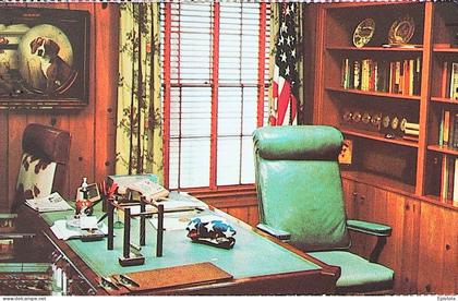 ►  Lyndon Johnson Park    President Johnson 's office